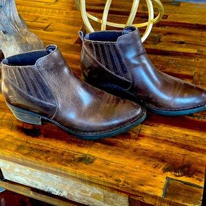 Born Beebe Western Inspired Ankle Boot Sz 8.5 Brown